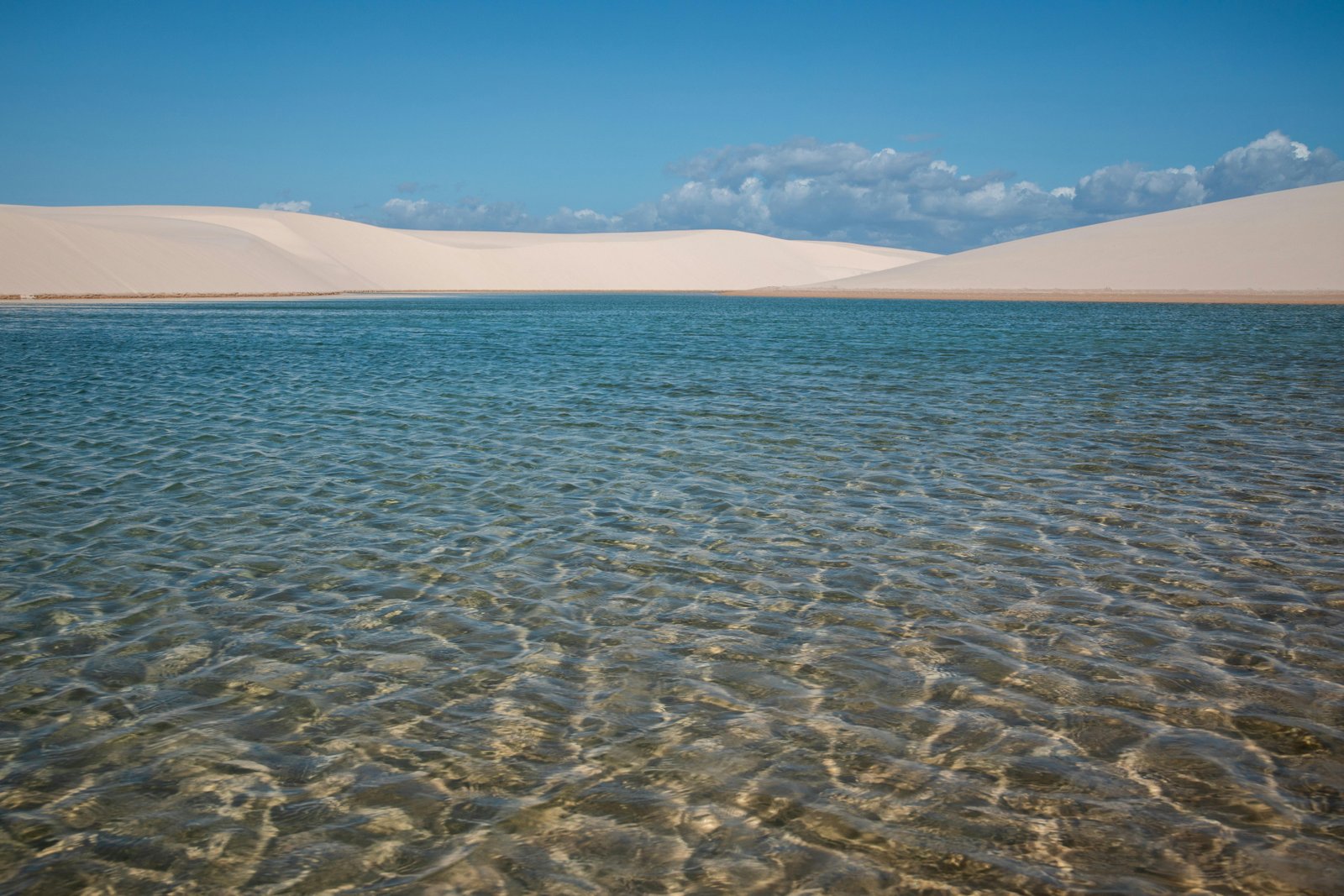 Lagoa cristalina